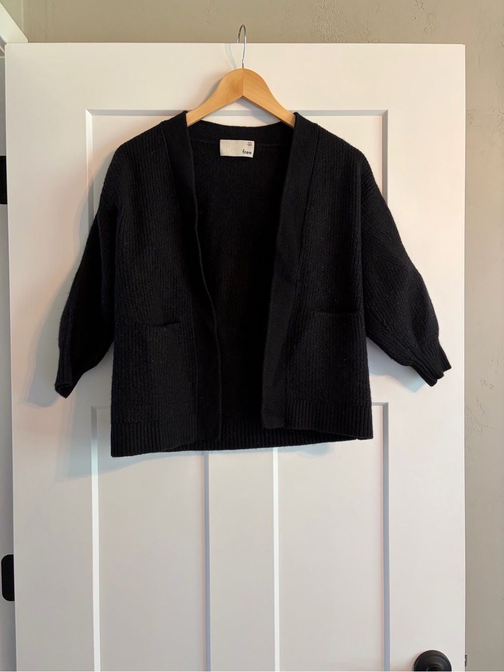 Aritzia Wilfred Free 100% Merino Wool Black Cardigan XXS
